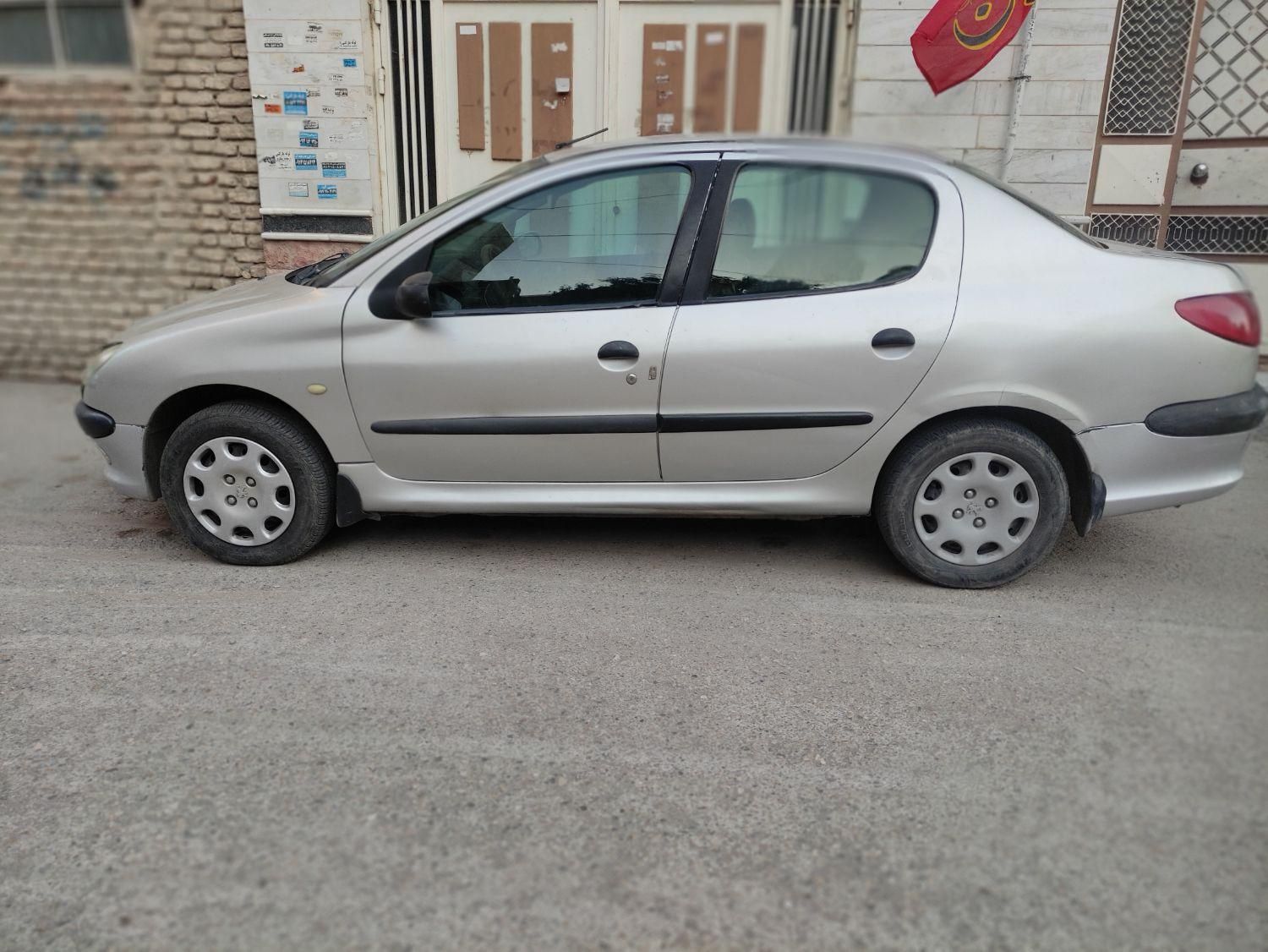 پژو ۲۰۶ صندوق دار v8 - 1386