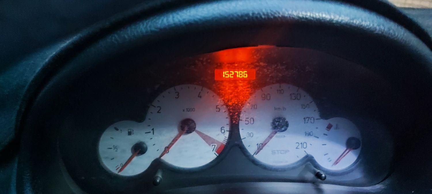 پژو ۲۰۶ صندوق دار v8 - 1389