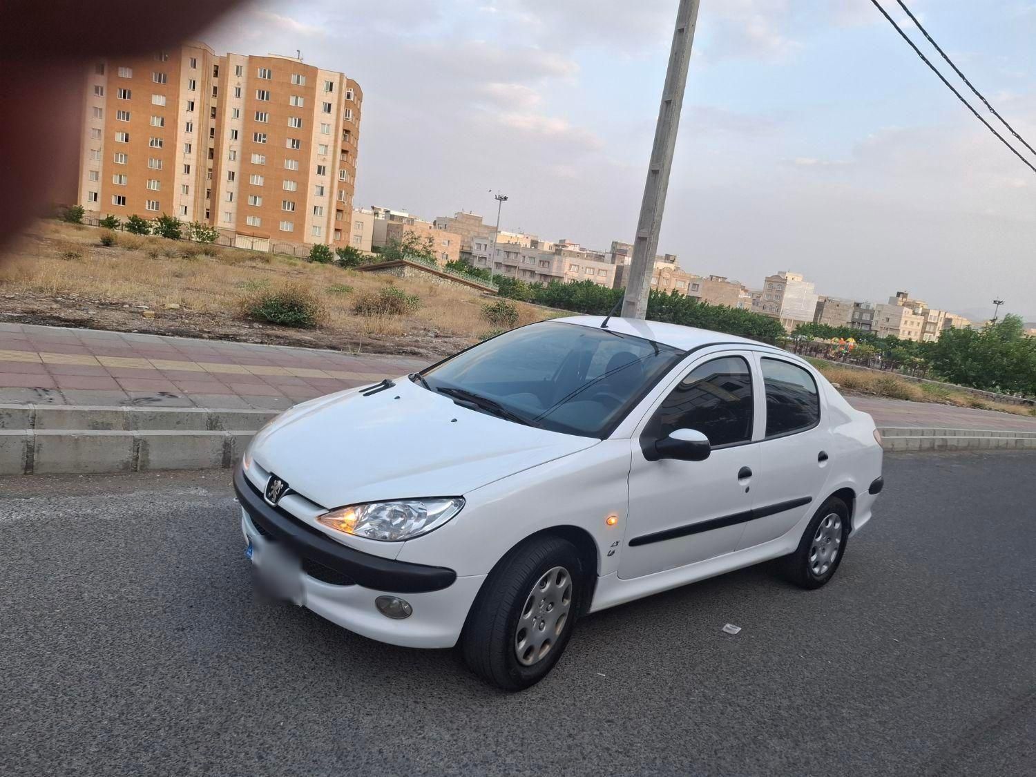 خودرو پژو، ۲۰۶ صندوق دار آگهی ann_19326680