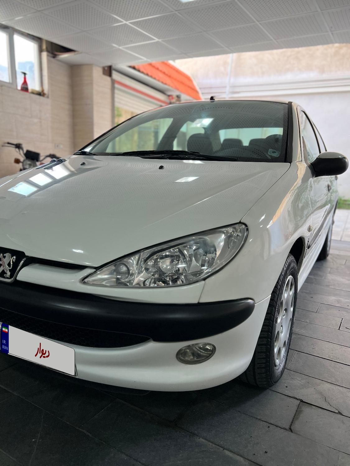 پژو ۲۰۶ صندوق دار v8 - 1393