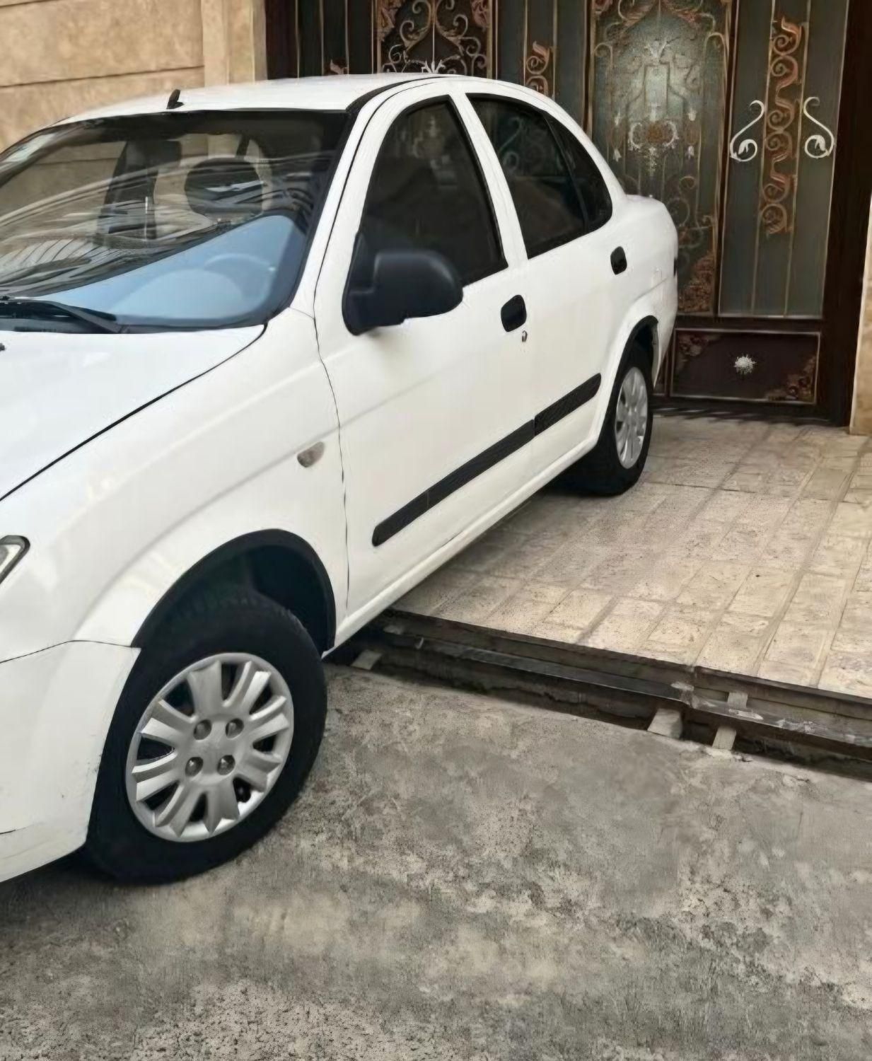 تیبا صندوق دار SX - 1392