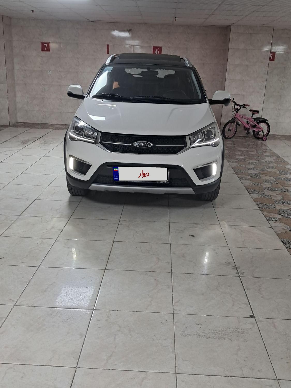 خودرو ام وی ام، X22 آگهی ann_19326999