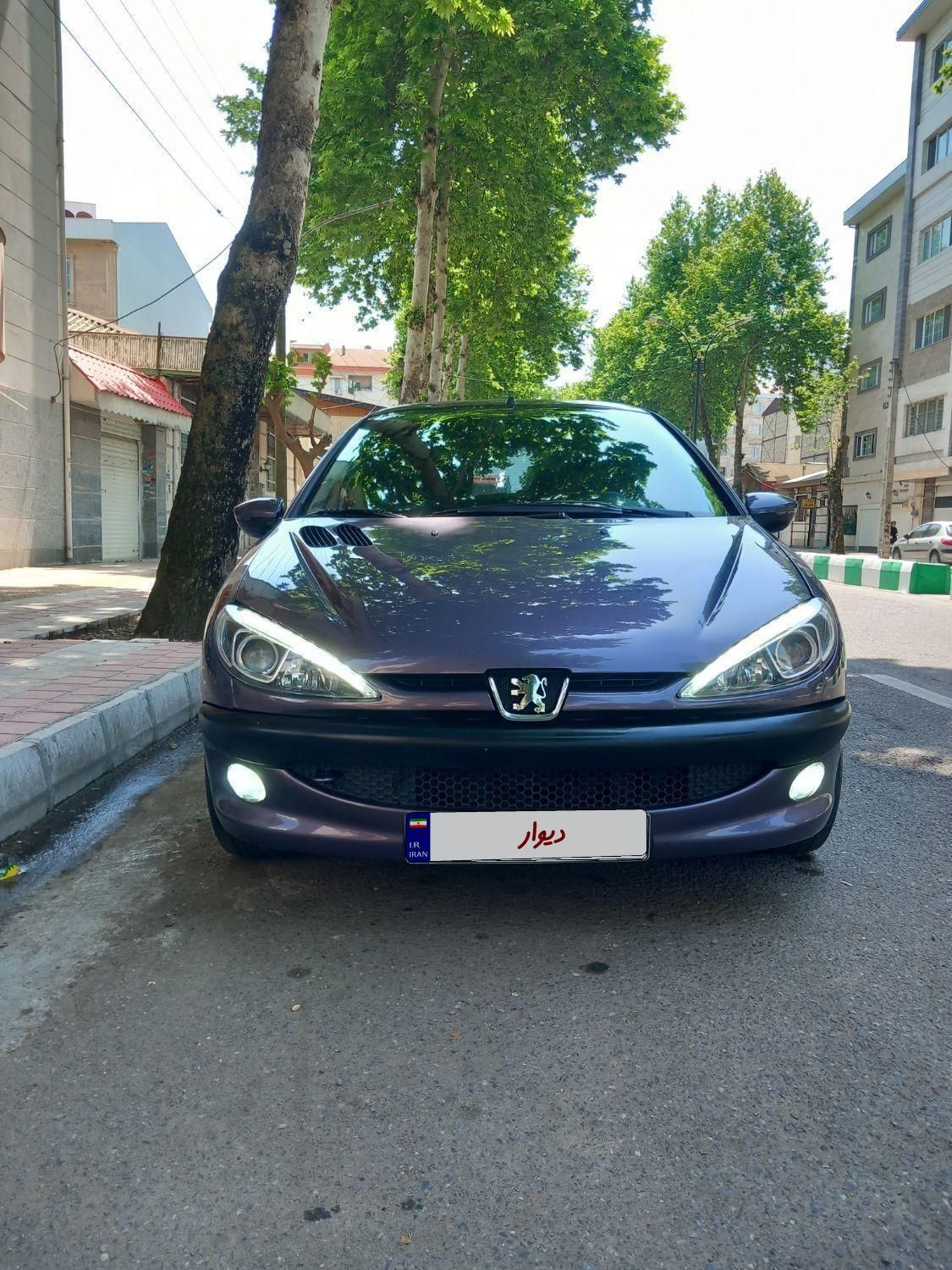 پژو ۲۰۶ صندوق دار v8 - 1393