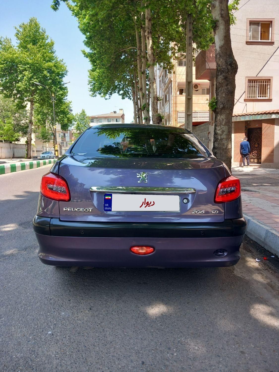 پژو ۲۰۶ صندوق دار v8 - 1393
