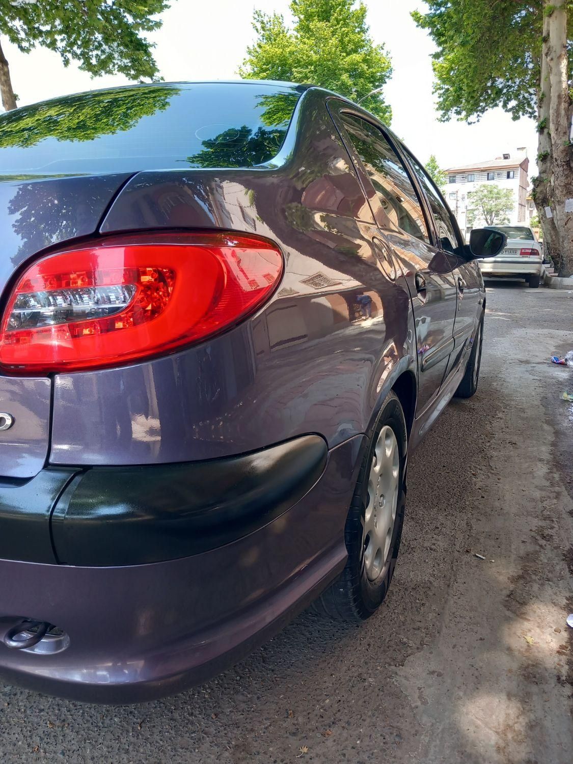پژو ۲۰۶ صندوق دار v8 - 1393