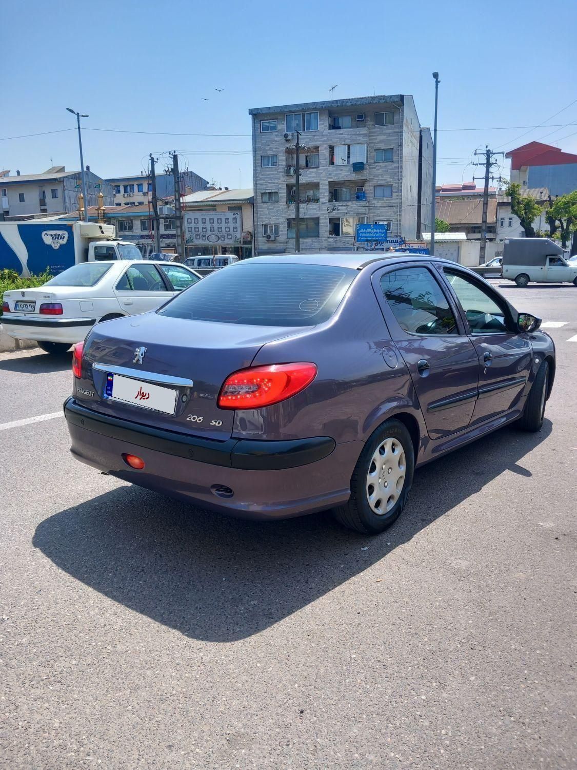 پژو ۲۰۶ صندوق دار v8 - 1393