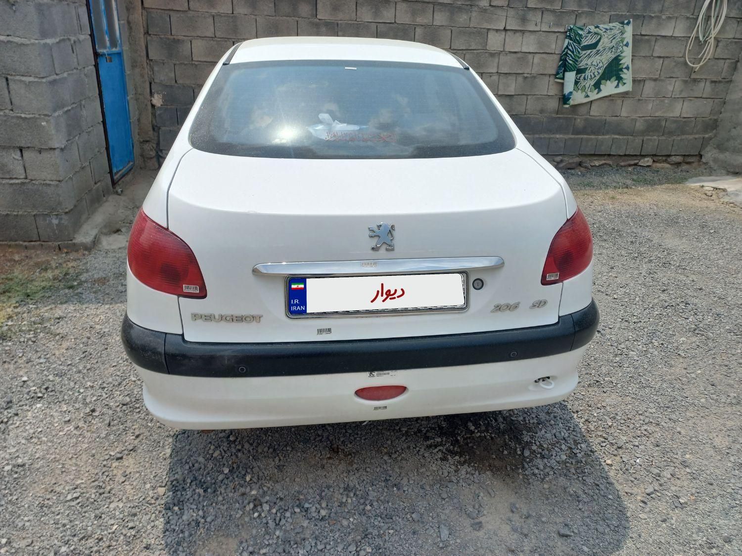 پژو ۲۰۶ صندوق دار v8 - 1394