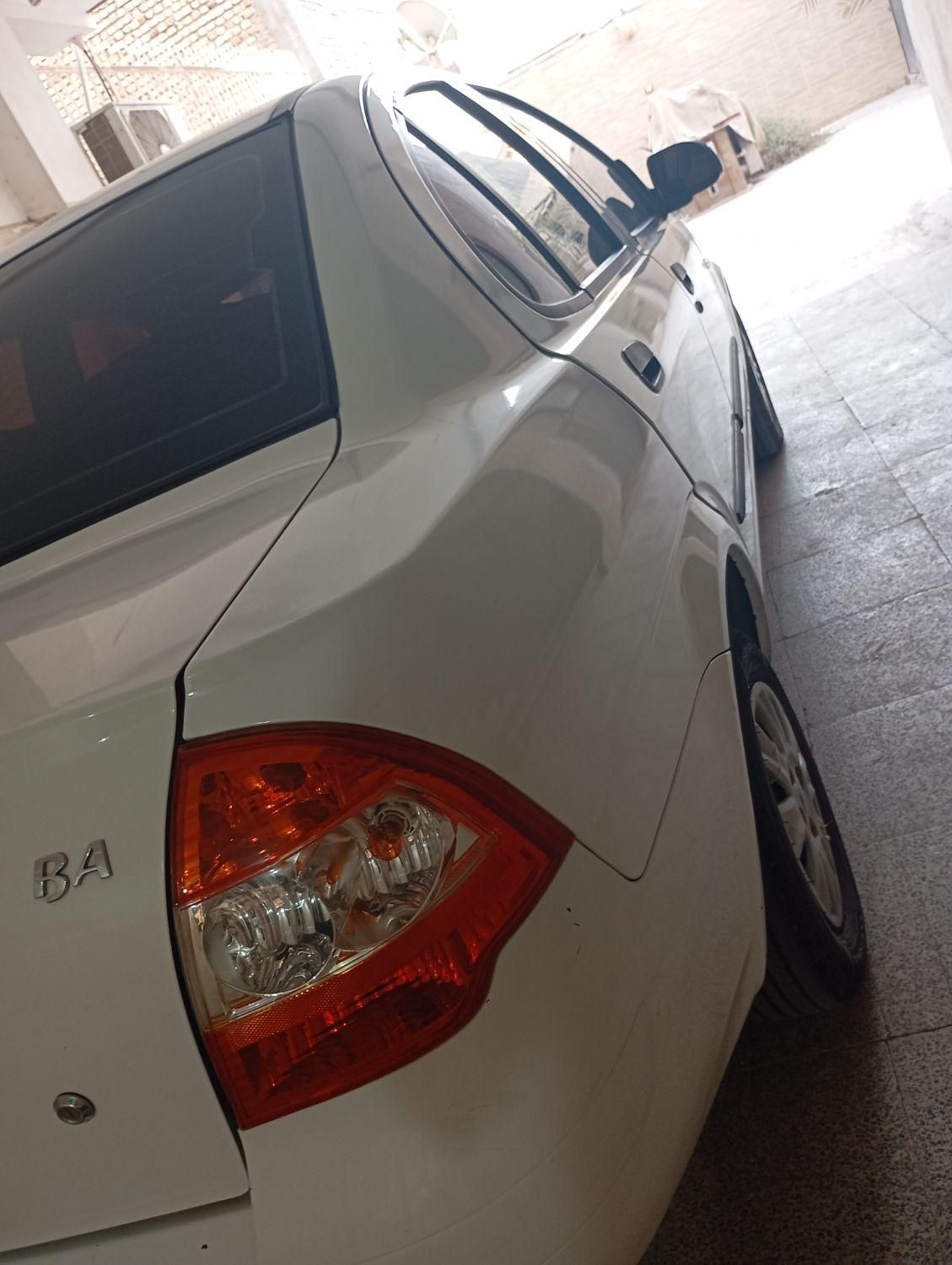 تیبا صندوق دار SX - 1400
