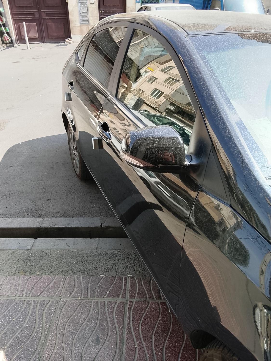 جک J4 اتوماتیک ساده - 1402