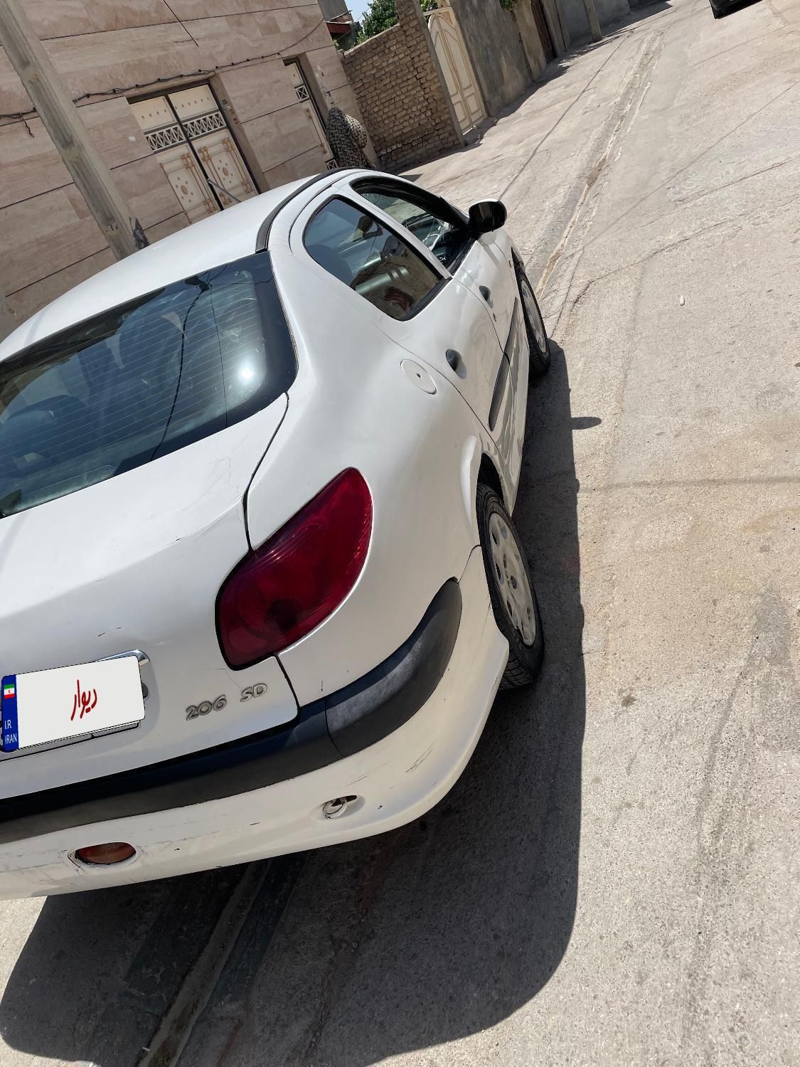 پژو ۲۰۶ صندوق دار v8 - 1393
