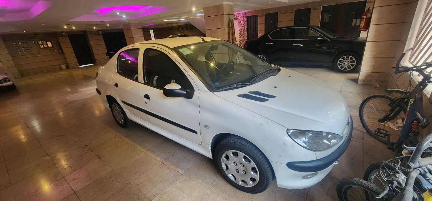 پژو ۲۰۶ صندوق دار v8 - 1396