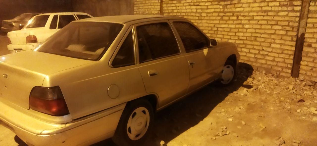 دوو سیلو سدان - 1380