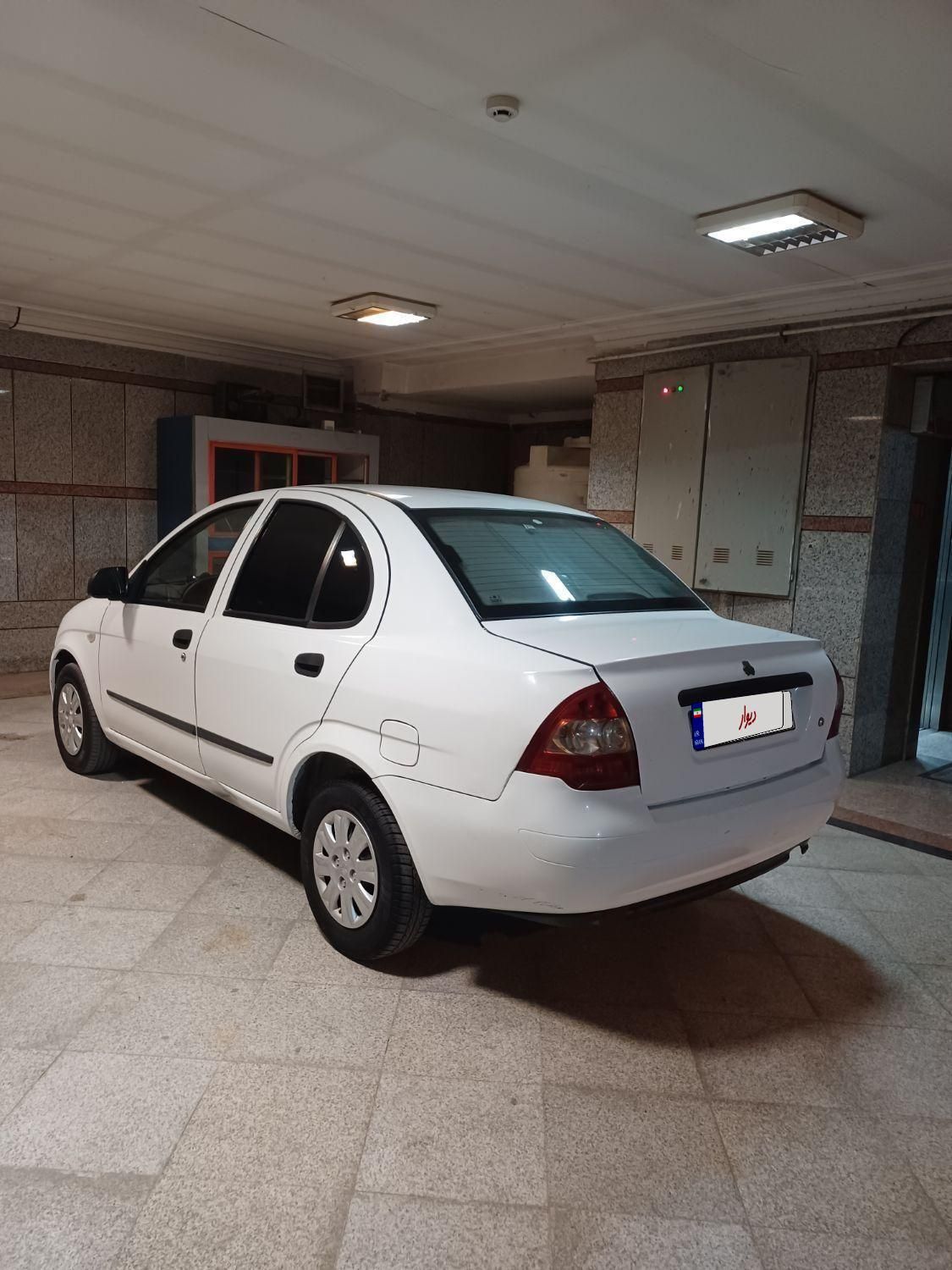 تیبا صندوق دار SX - 1396
