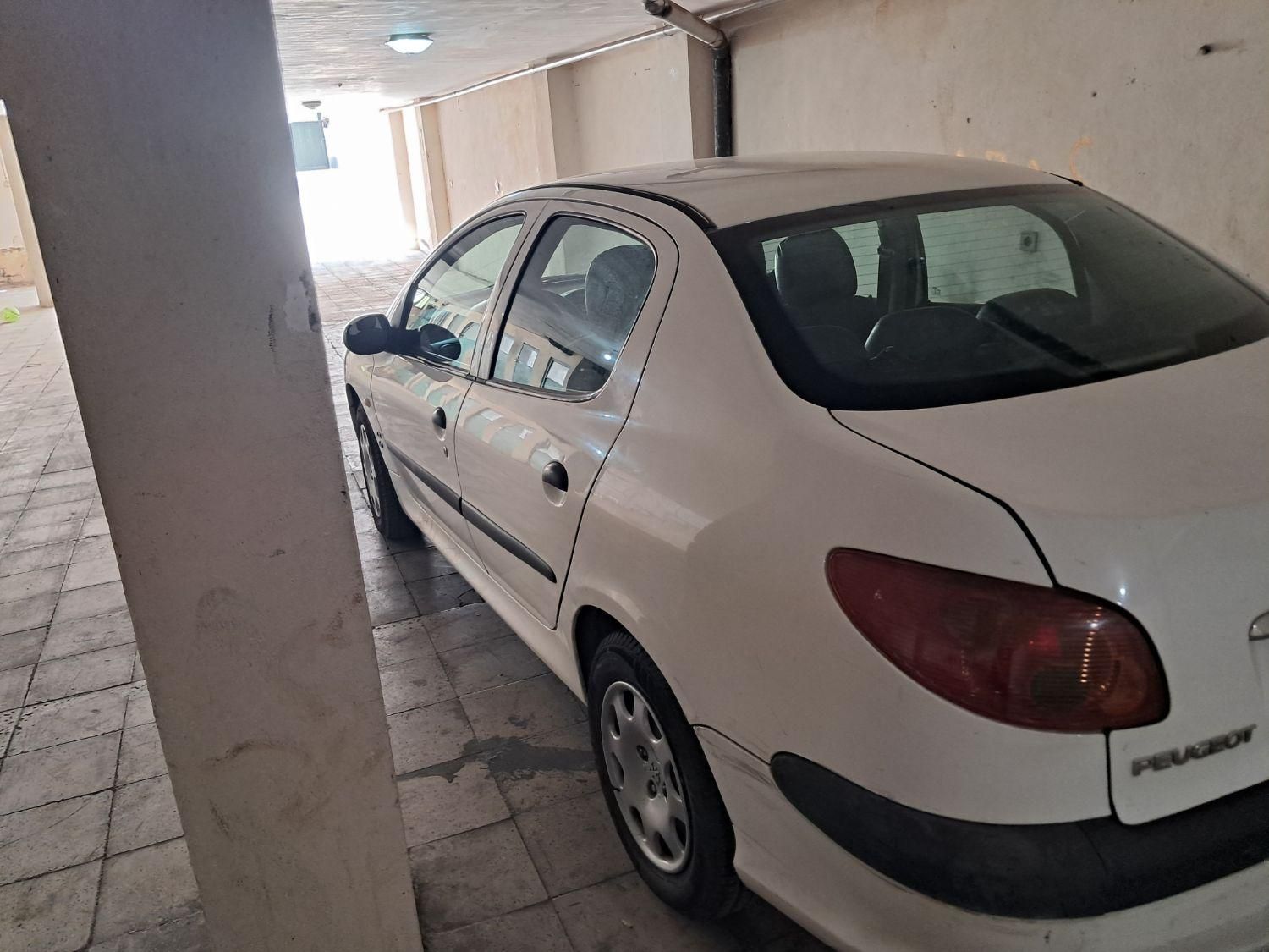 پژو ۲۰۶ صندوق دار v8 - 1392
