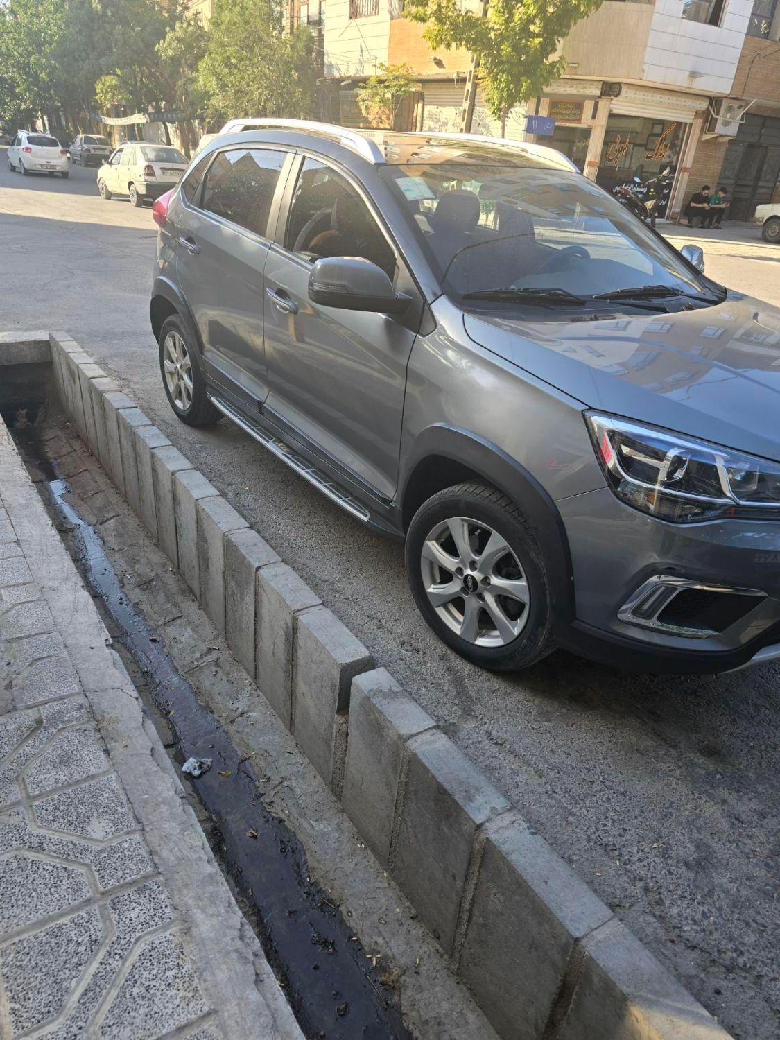ام وی ام X22 دنده ای اسپرت لاکچری - 1400