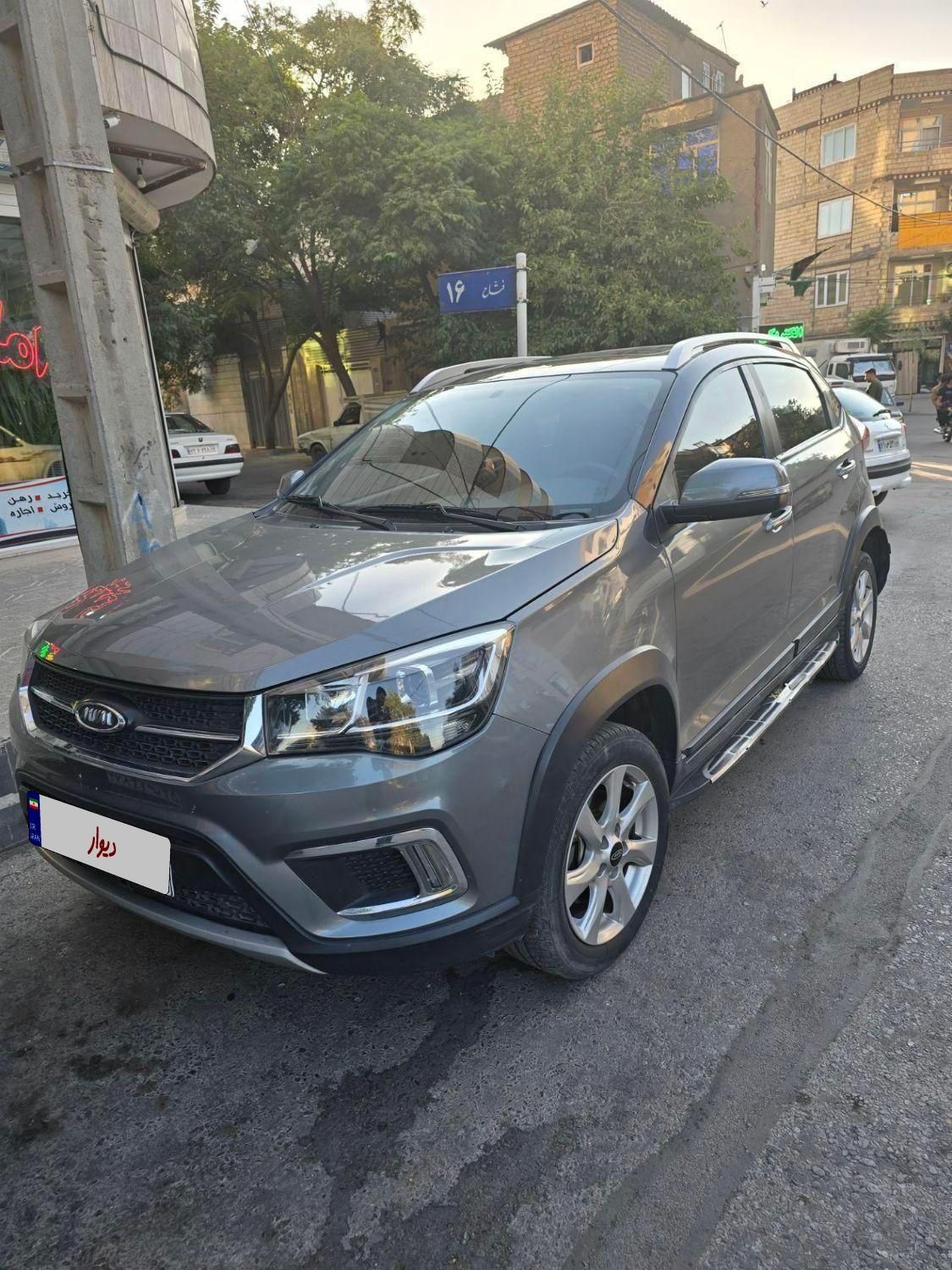 ام وی ام X22 دنده ای اسپرت لاکچری - 1400