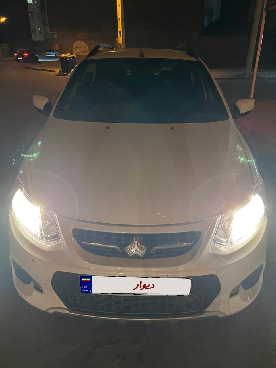 خودرو کوییک، معمولی آگهی ann_19328769