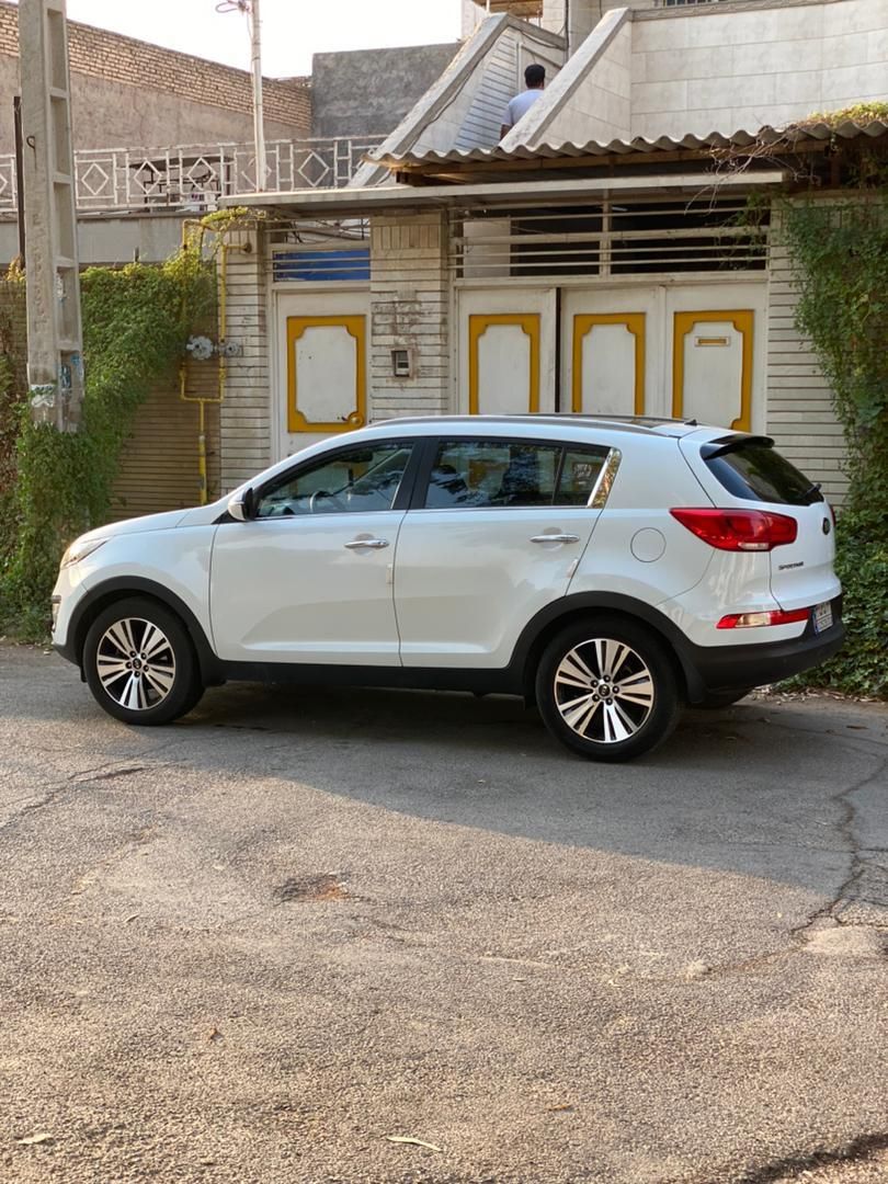 کیا اسپورتیج توربو 2000cc - 2011