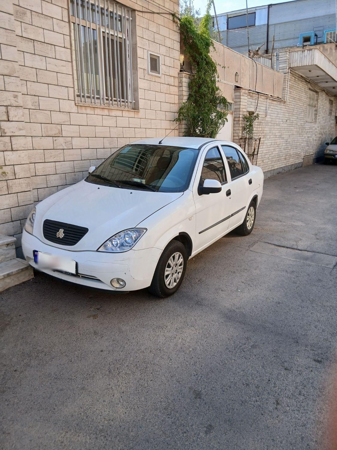 تیبا صندوق دار SX - 1399