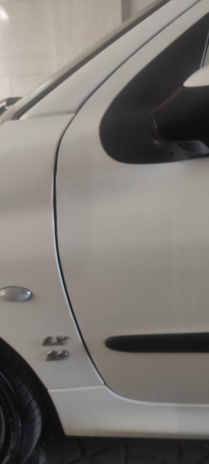 پژو ۲۰۶ صندوق دار v8 - 1398