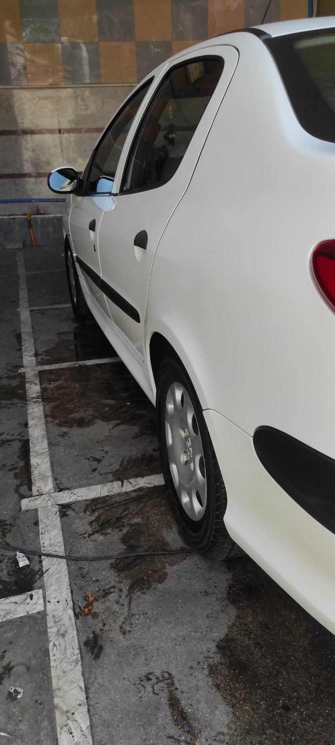 پژو ۲۰۶ صندوق دار v8 - 1398