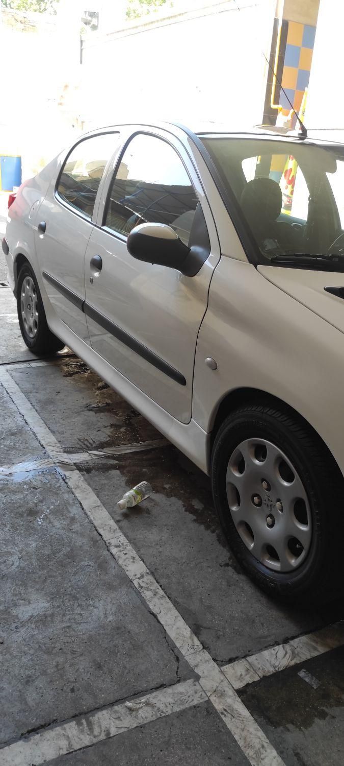پژو ۲۰۶ صندوق دار v8 - 1398