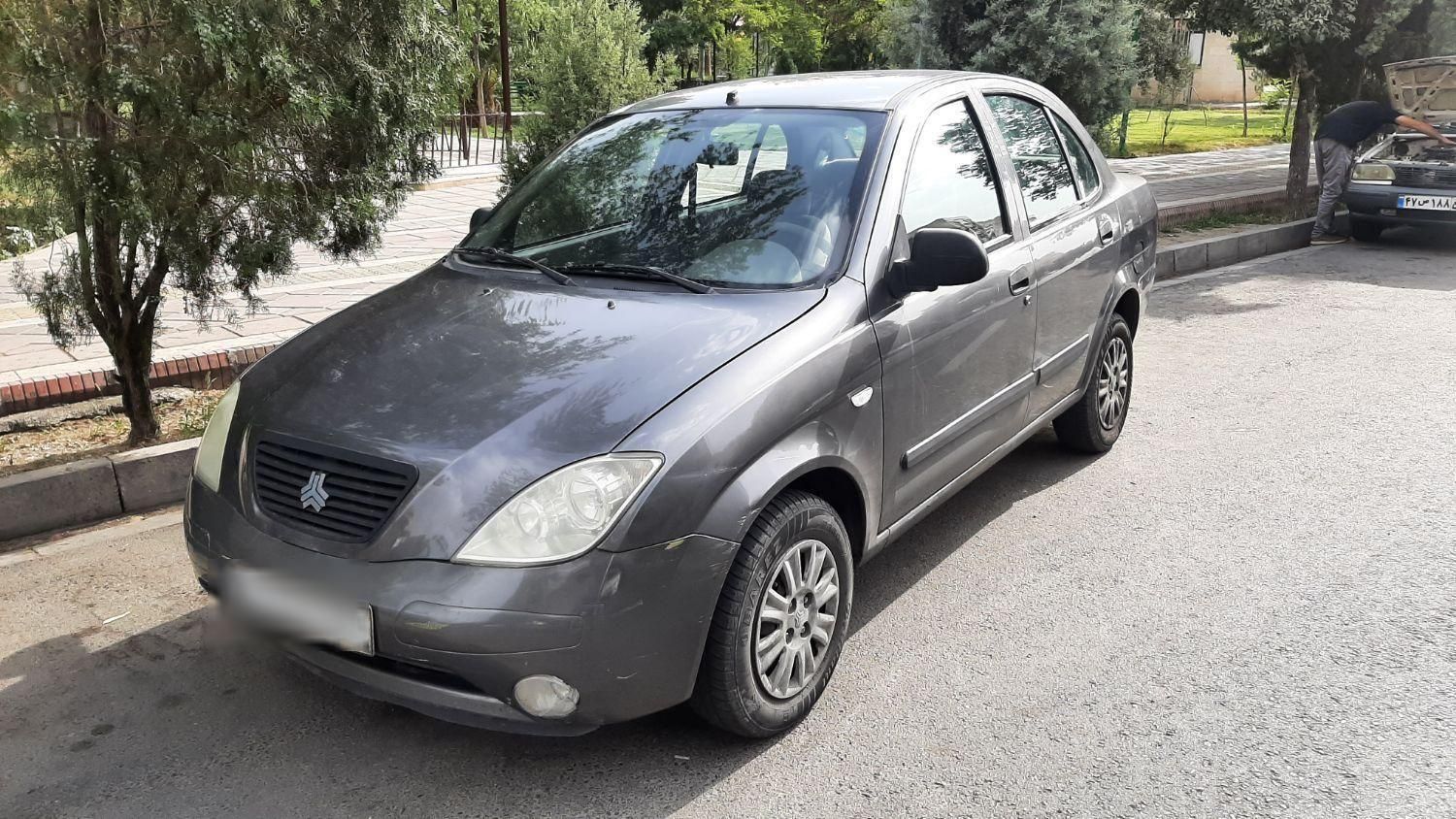 تیبا صندوق دار SX - 1389