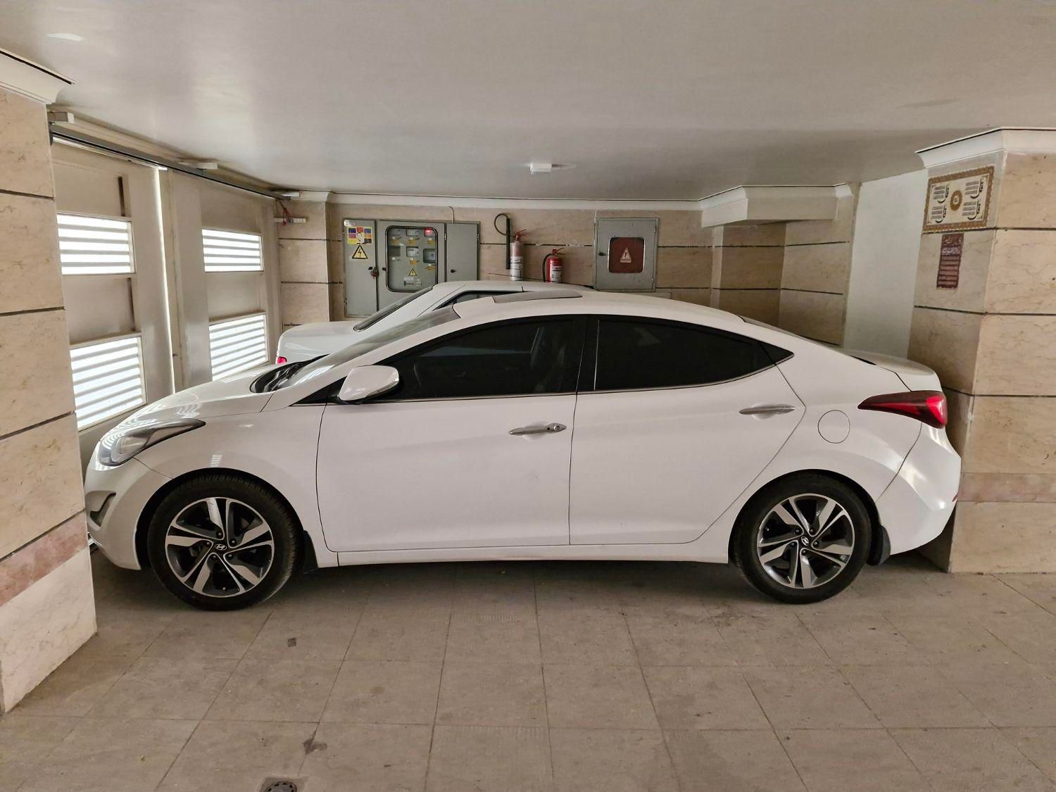 هیوندای النترا 1.8 لیتر - 2014