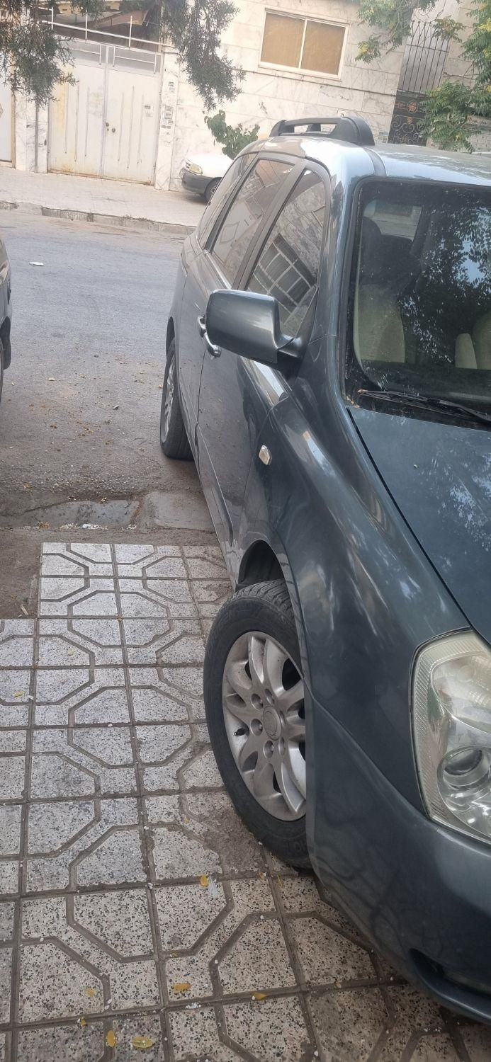 کیا کارناوال فول VQ - 2008