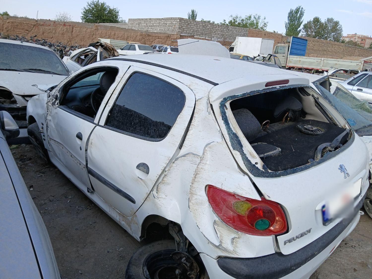 پژو 206 تیپ 2 - 1396