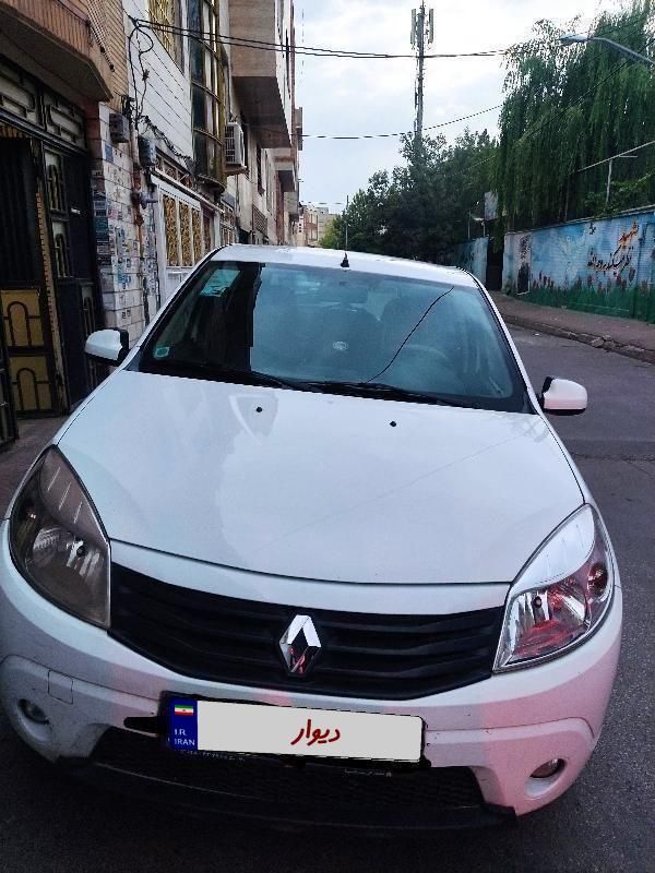 خودرو رنو، ساندرو آگهی ann_19330124