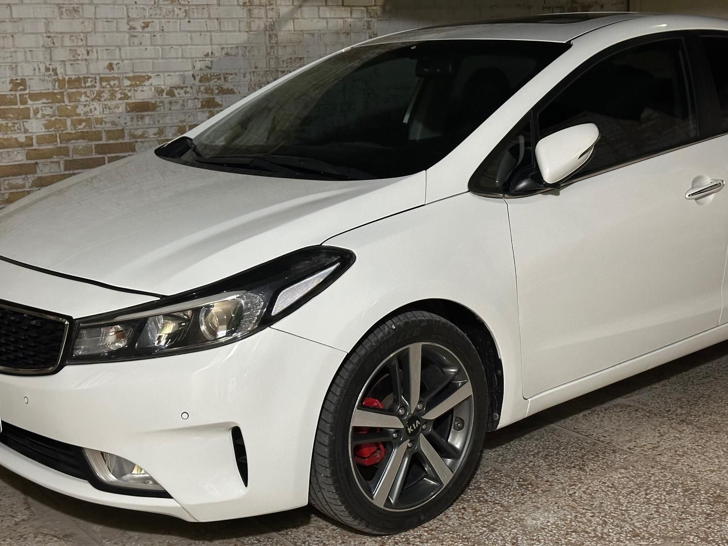 کیا سراتو 2.0 لیتر اتوماتیک GT لاین - 2017
