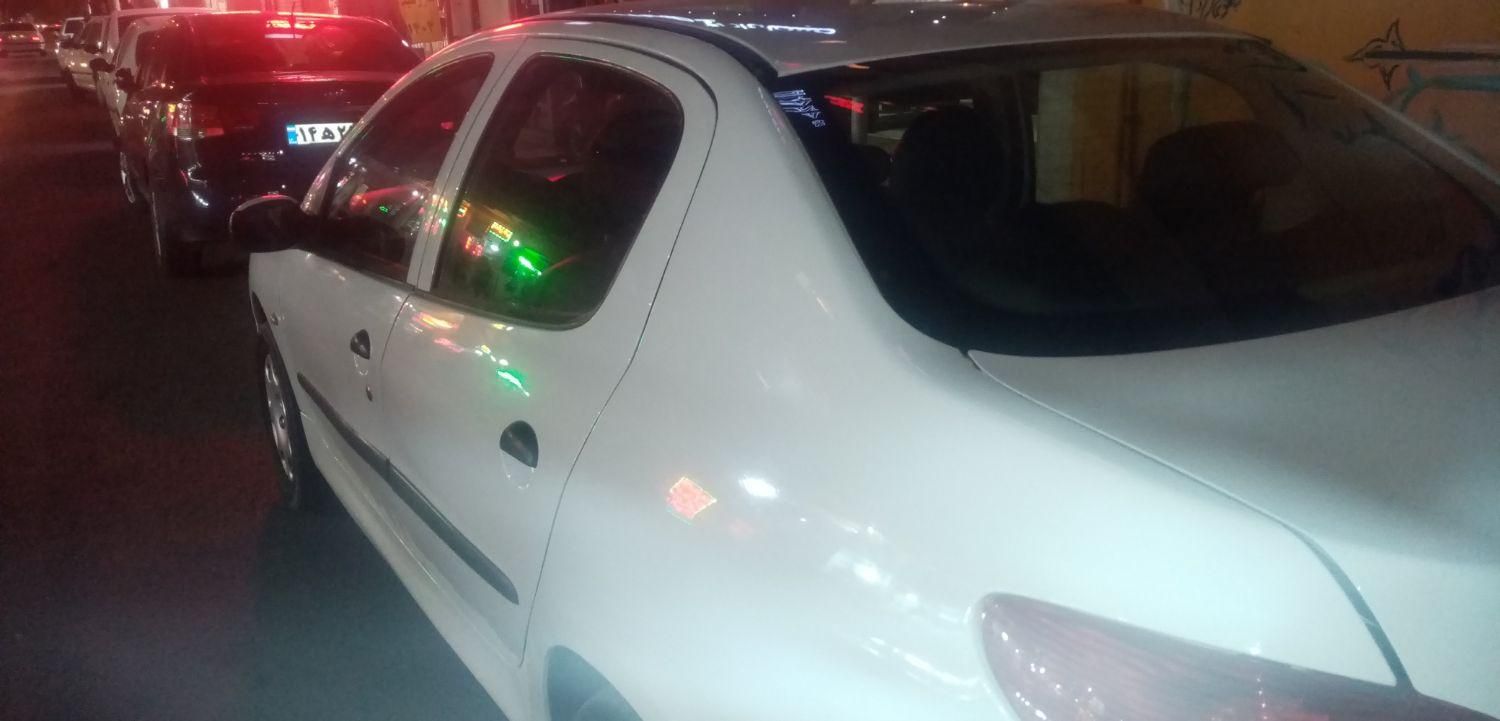 پژو ۲۰۶ صندوق دار v8 - 1395