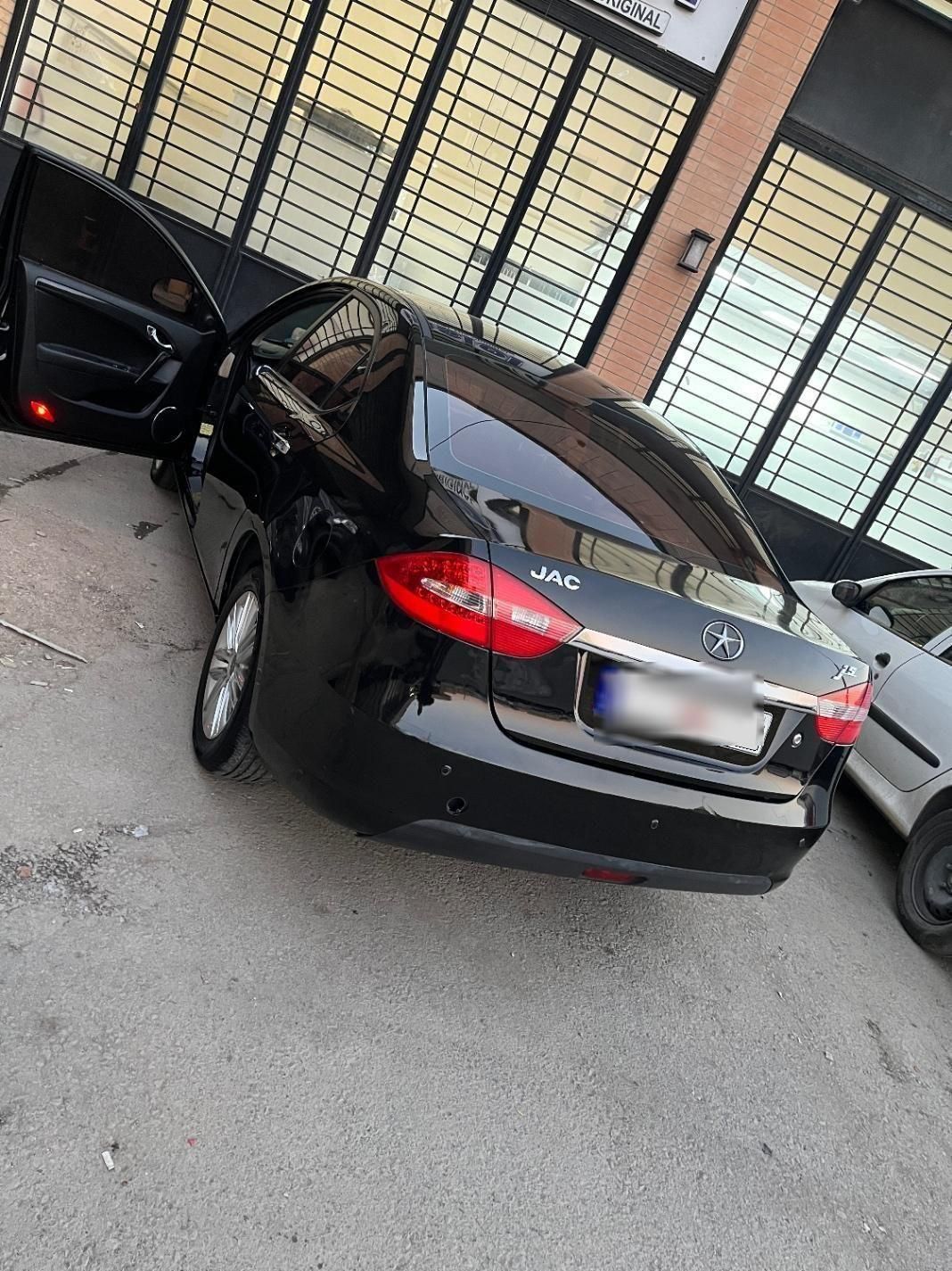 جک J5 اتوماتیک - 1393
