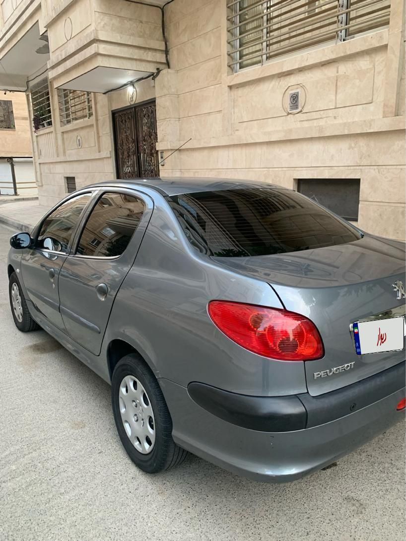 پژو ۲۰۶ صندوق دار v8 - 1395