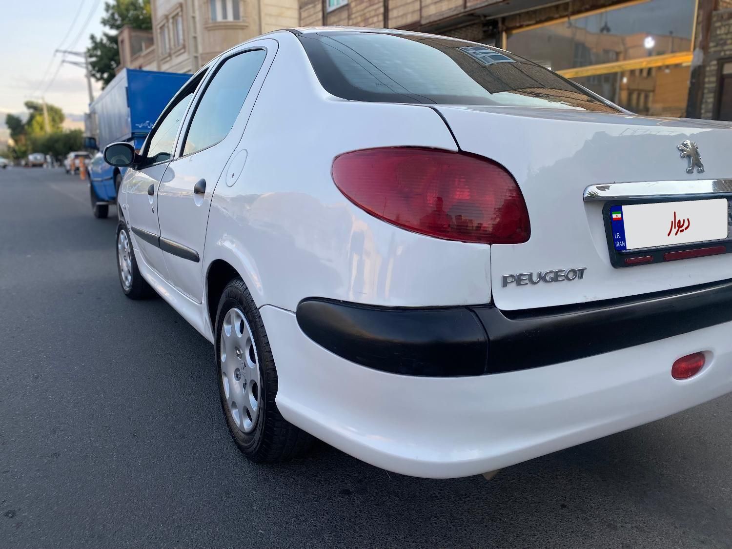 پژو ۲۰۶ صندوق دار v2 - 1387
