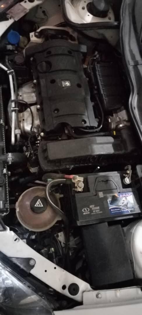 پژو ۲۰۶ صندوق دار v8 - 1397
