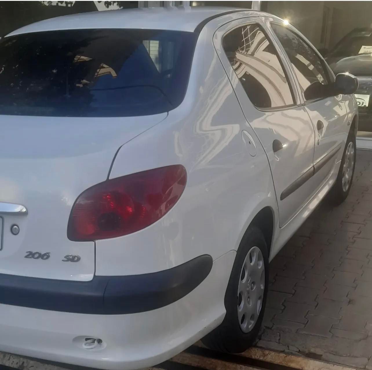 پژو ۲۰۶ صندوق دار v8 - 1400