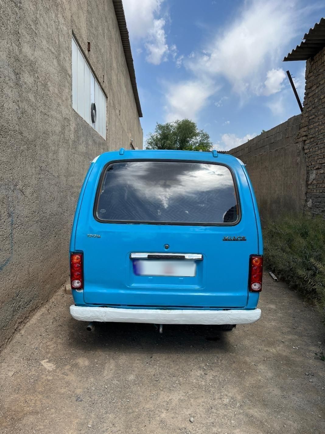 تویوتا کمری XLE - 1402