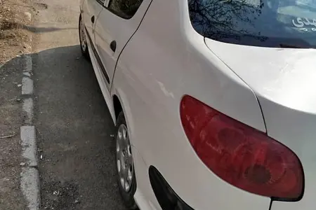 پژو ۲۰۶ صندوق دار v8 - 1391