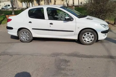خودرو پژو، ۲۰۶ صندوق دار آگهی ann_19331265