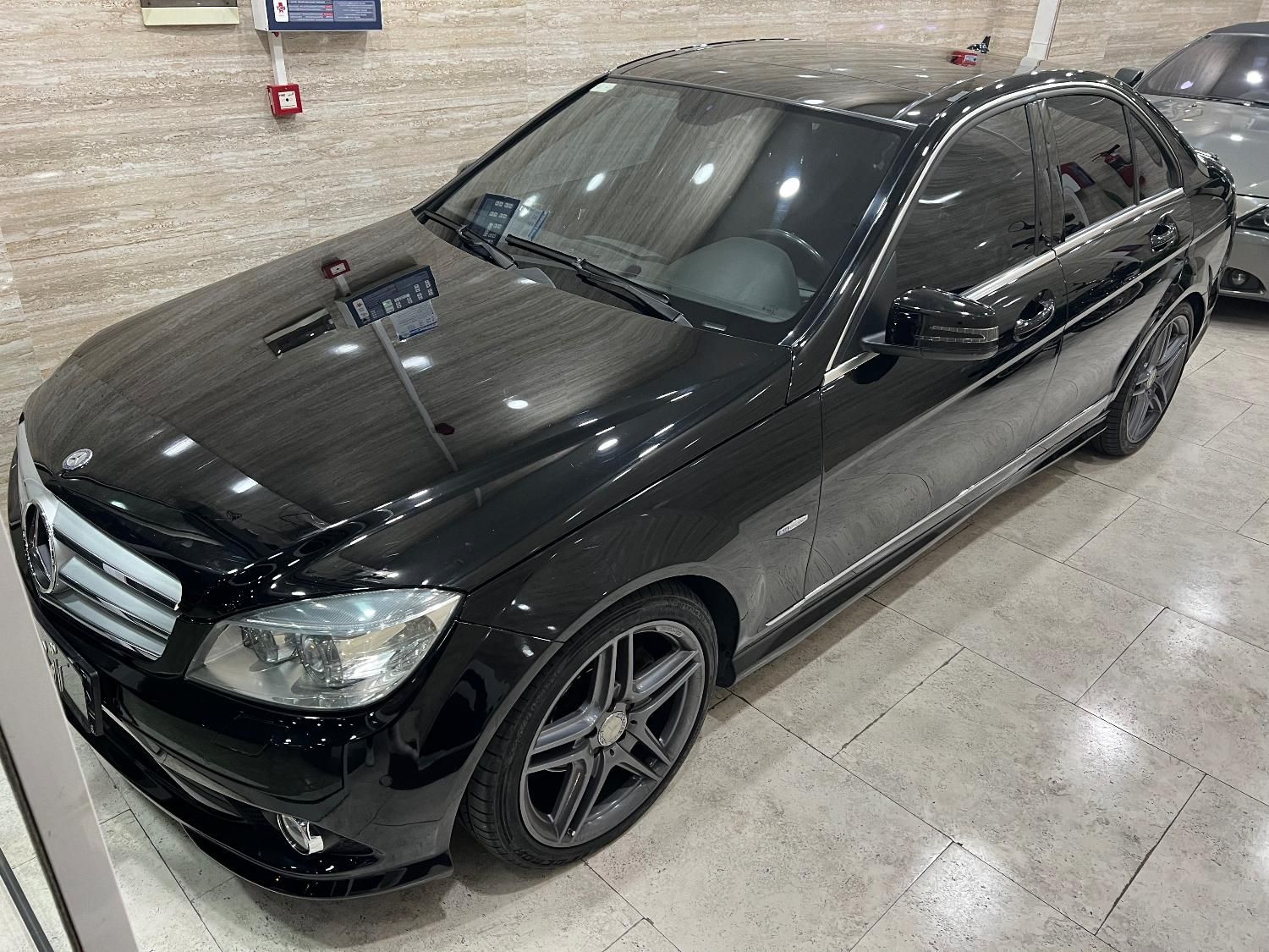 بنز C 200 - 2011