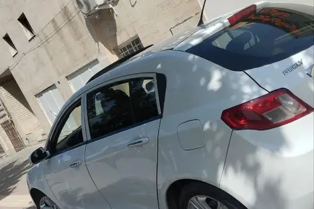 جیلی امگرند 7 دنده‌ای - 2013