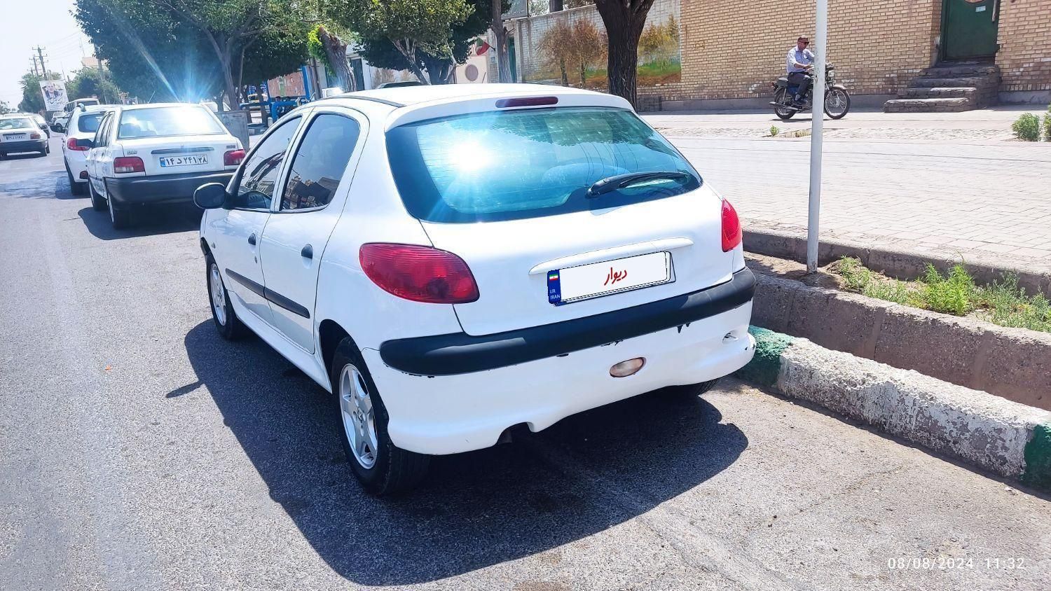 پژو 206 تیپ 5 - 1390