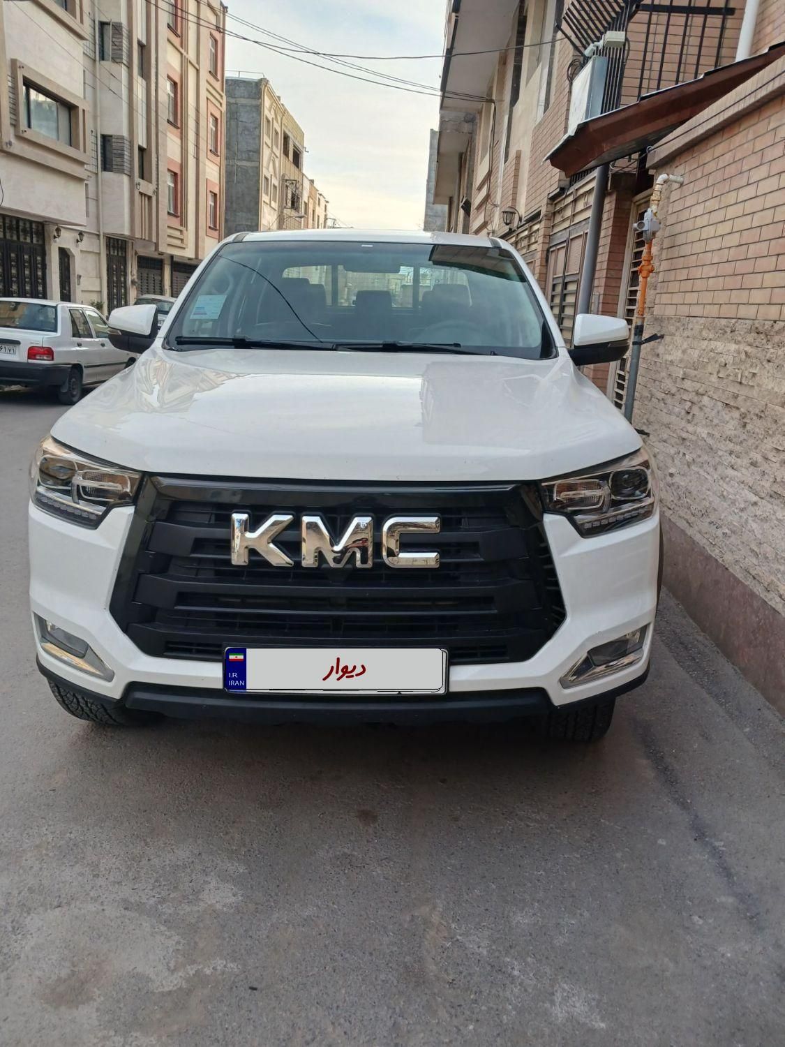 خودرو کی ام سی، T8 آگهی ann_19332036