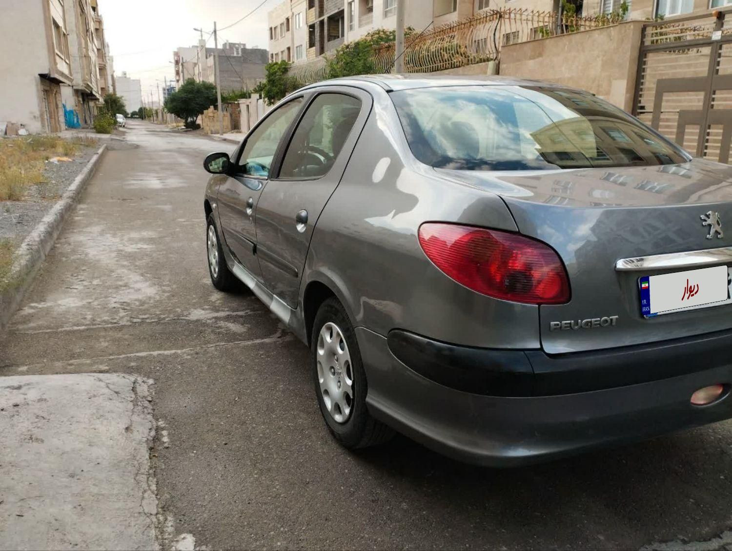 پژو ۲۰۶ صندوق دار v20 - 1390