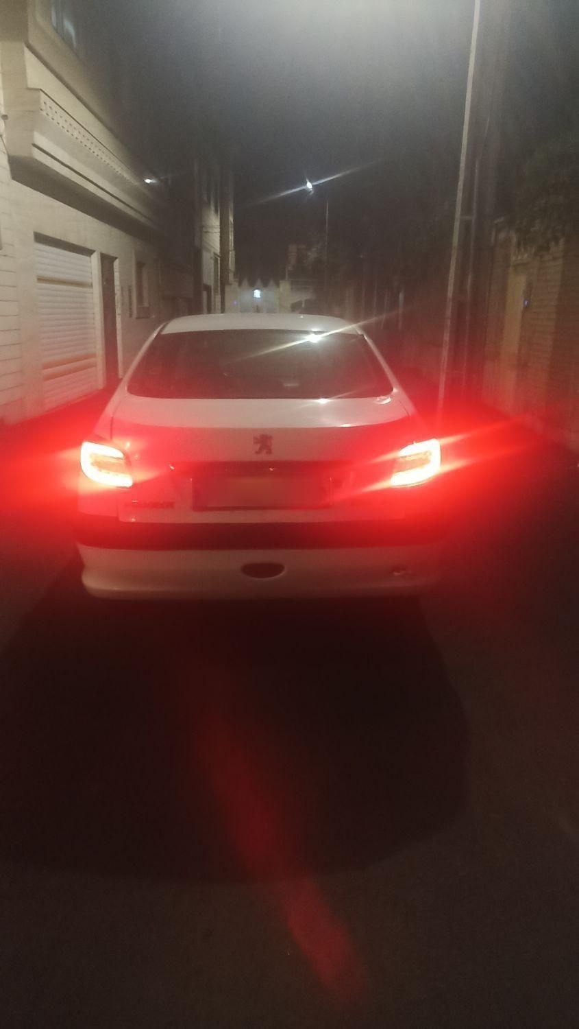 پژو ۲۰۶ صندوق دار v8 - 1395