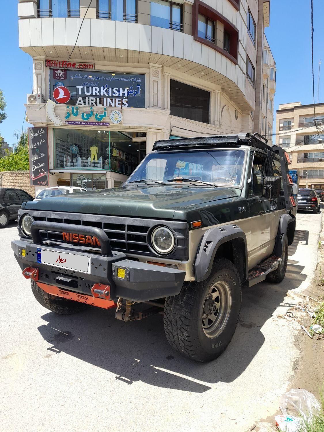 نیسان پاترول دو درب دنده‌ای - 1998