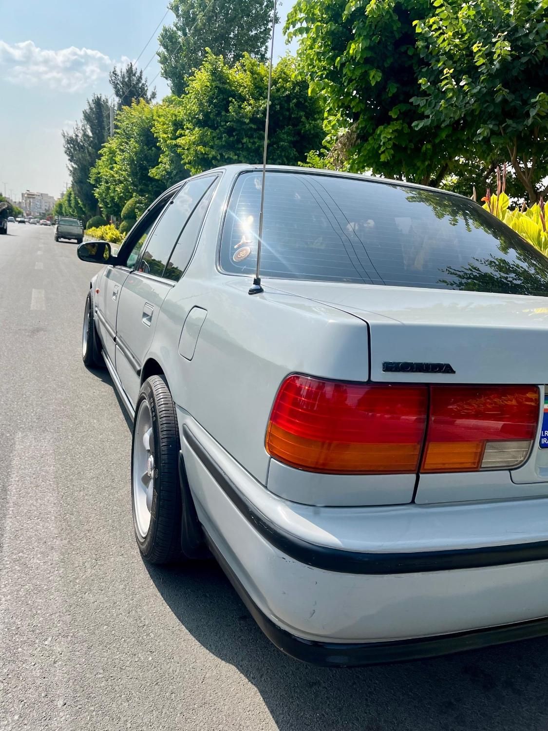 هوندا آکورد EX-B - 1992