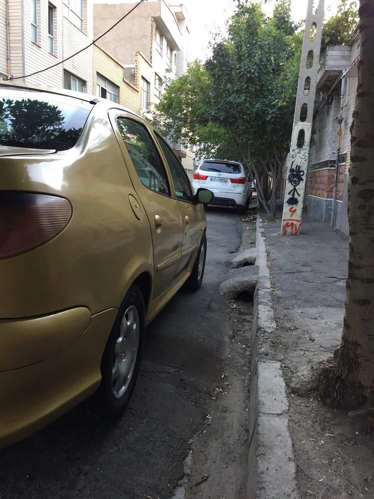 پژو ۲۰۶ صندوق دار v20 - 1386